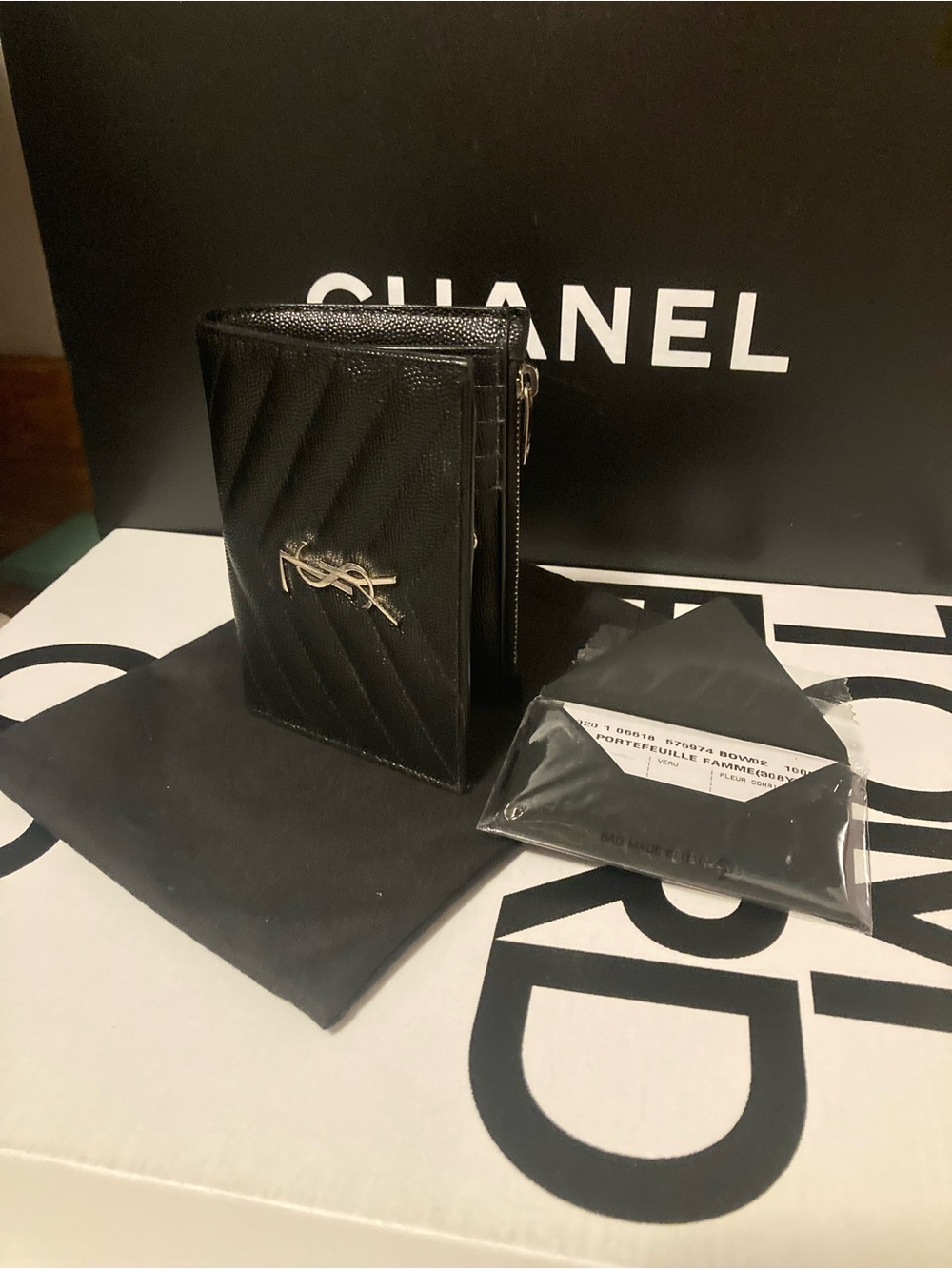 Auth YSL Yves Saint Laurent Zip Bi Fold Black Silver Wallet